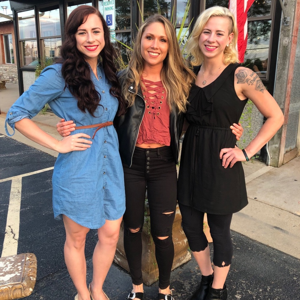 Meet your Posher, Elizabeth